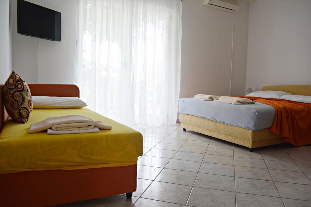 Suz-Ana Apartment Трогир Екстериор снимка
