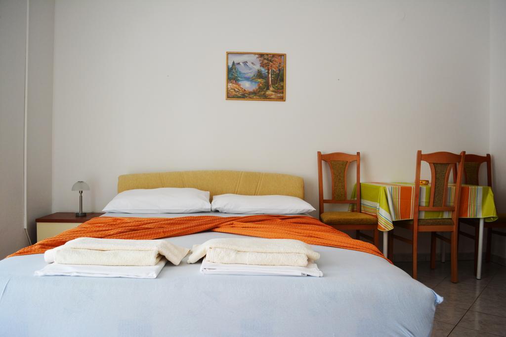 Suz-Ana Apartment Трогир Екстериор снимка