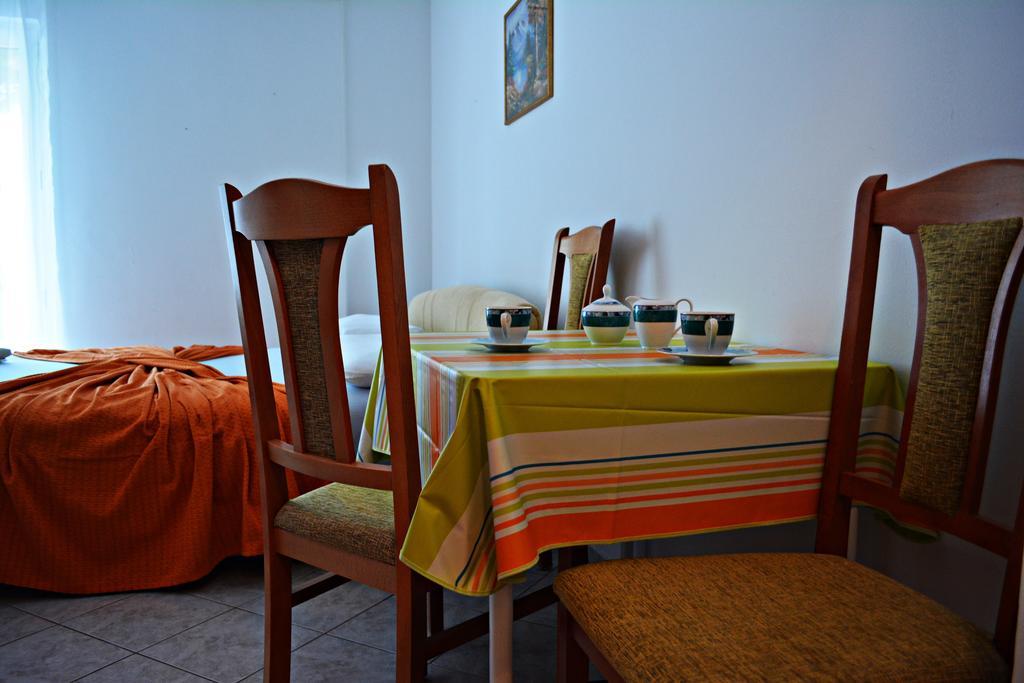 Suz-Ana Apartment Трогир Екстериор снимка