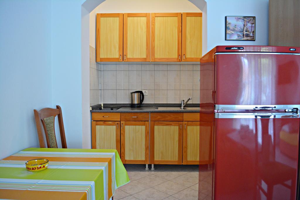 Suz-Ana Apartment Трогир Екстериор снимка