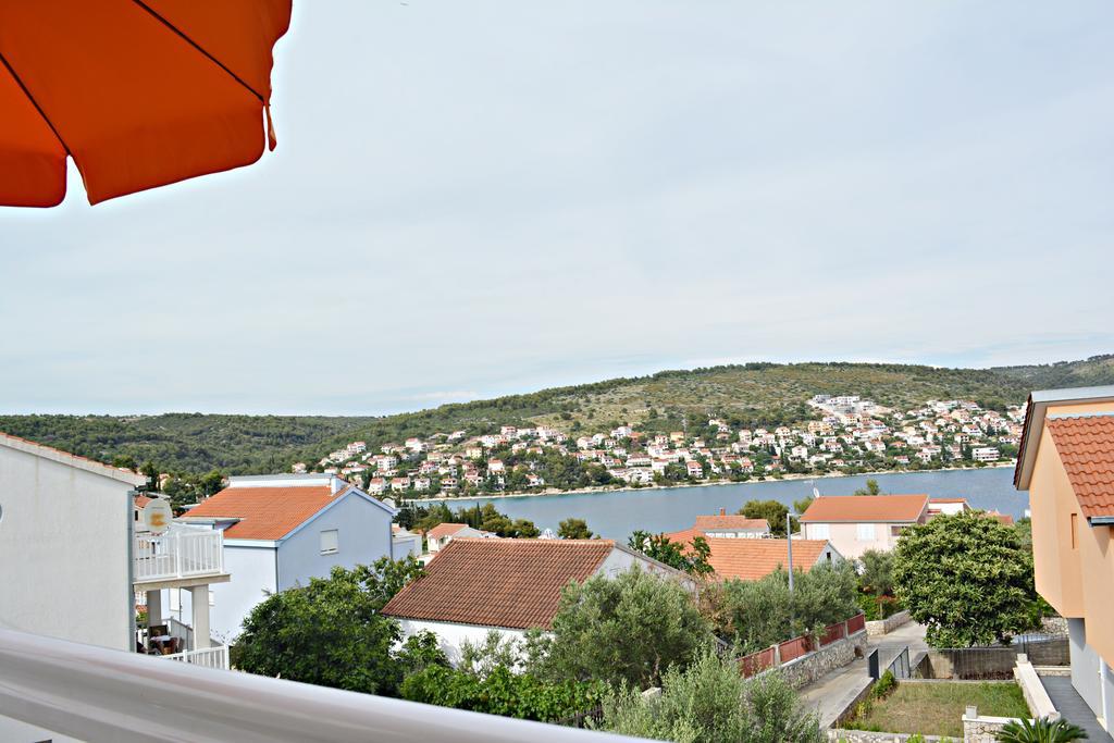 Suz-Ana Apartment Трогир Екстериор снимка