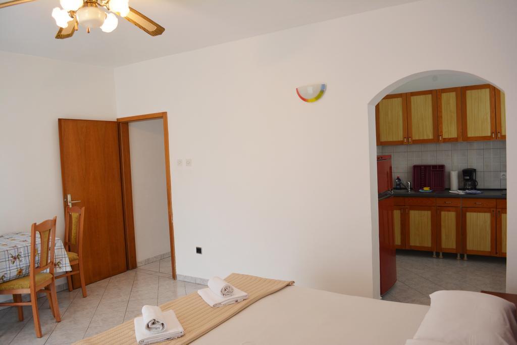 Suz-Ana Apartment Трогир Екстериор снимка