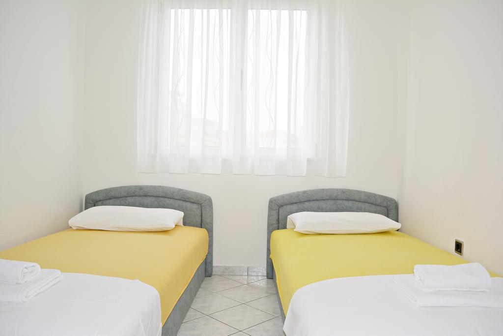 Suz-Ana Apartment Трогир Екстериор снимка