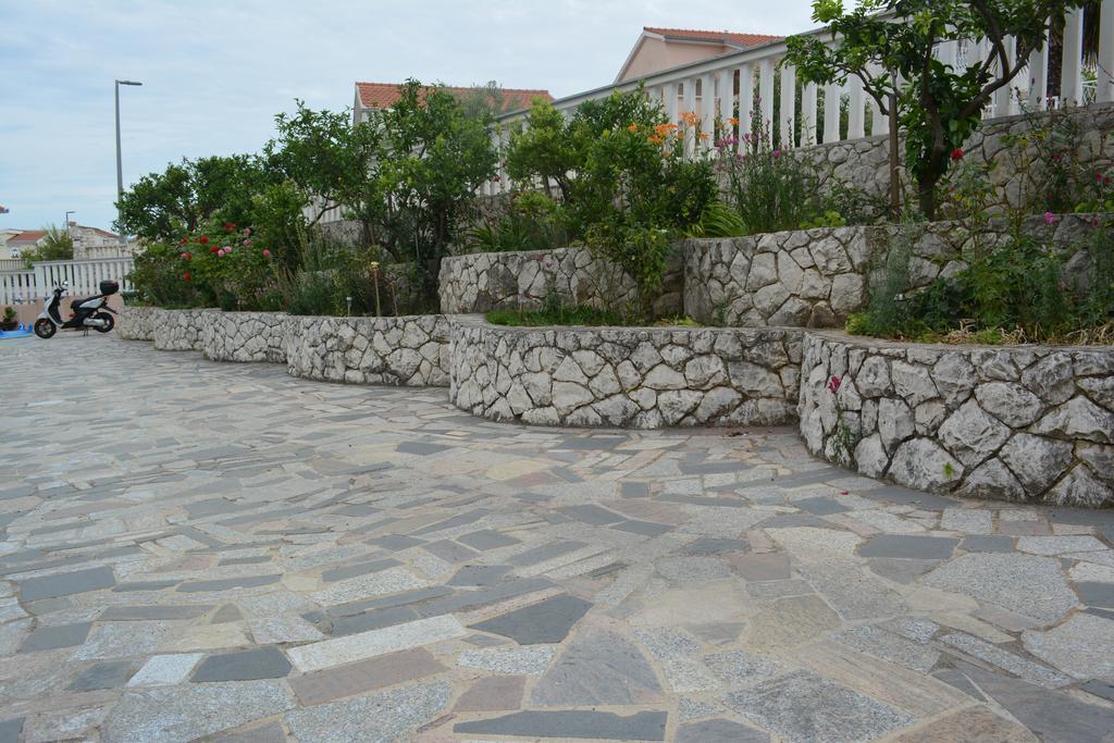 Suz-Ana Apartment Трогир Екстериор снимка